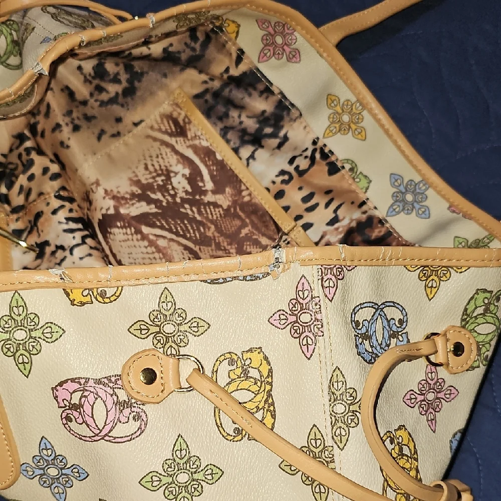 Sharif Original By Sharif 1827 Soft Hobo Bag & Pouch Clean Animal Print Interior